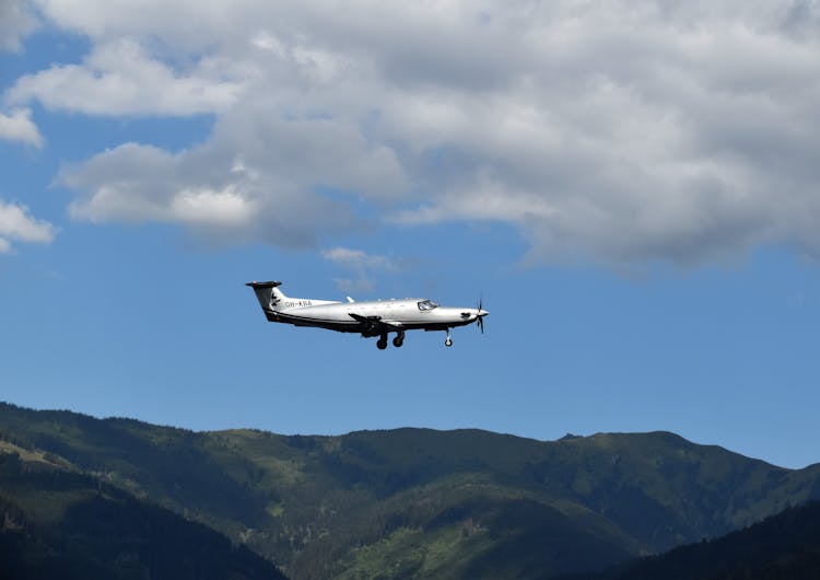 Pilatus PC-12 In Flight