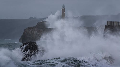 Základová fotografie zdarma na téma havárii vlny, maják, mávání