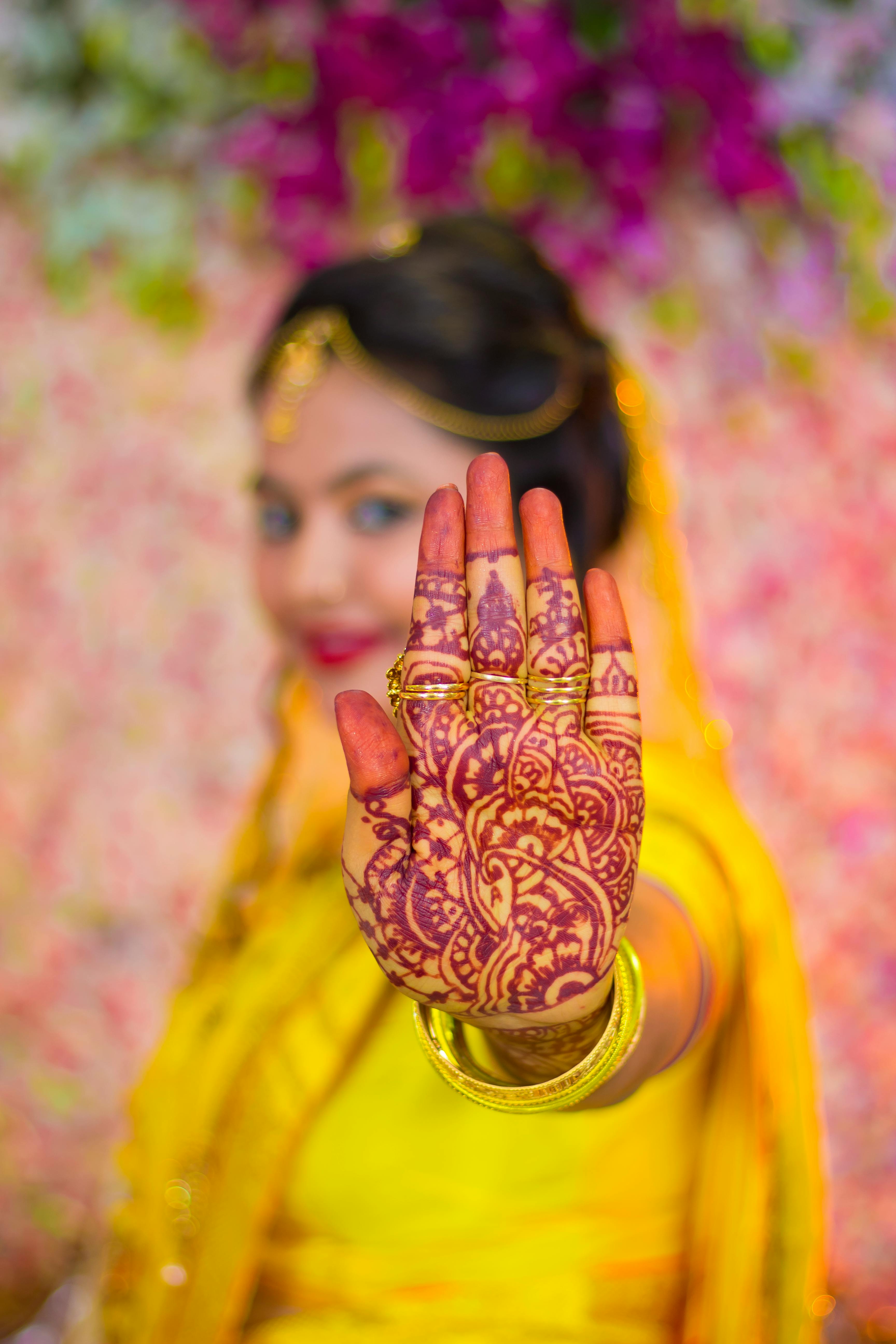 Mehendi Poses for Indian Brides