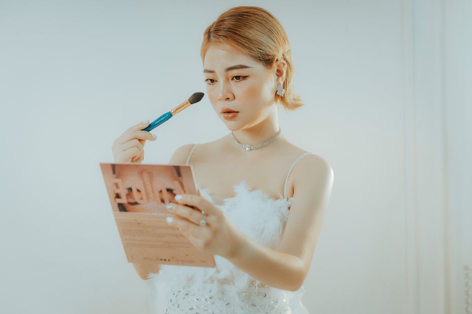 Trang Điểm Dự Gala Dinner Giữ Lớp Cả Ngày — Hà Nội