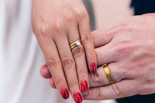 Fotos de stock gratuitas de alianzas, anillo de boda, anillo de bodas de diamantes