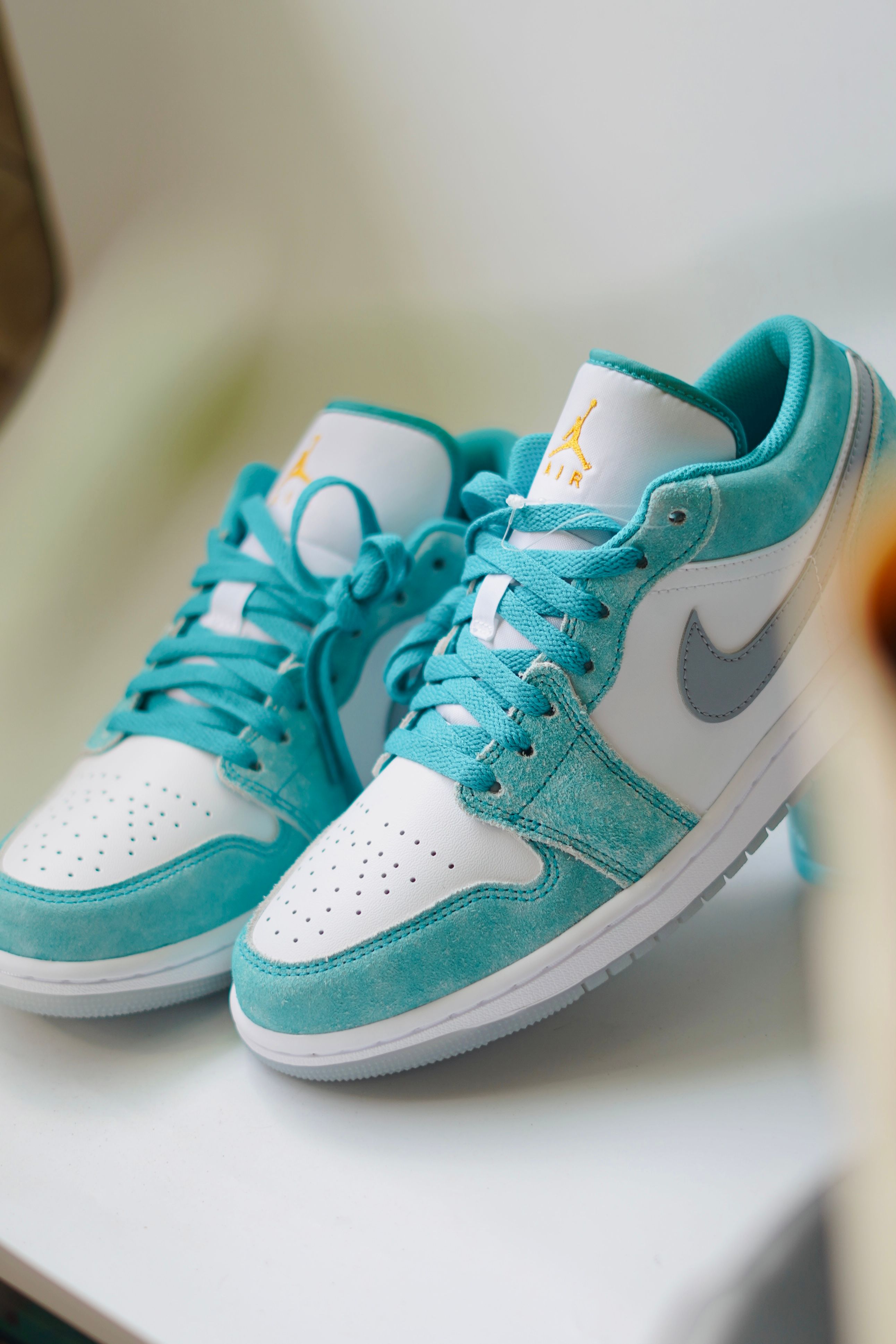 Sneakers Clear Blue