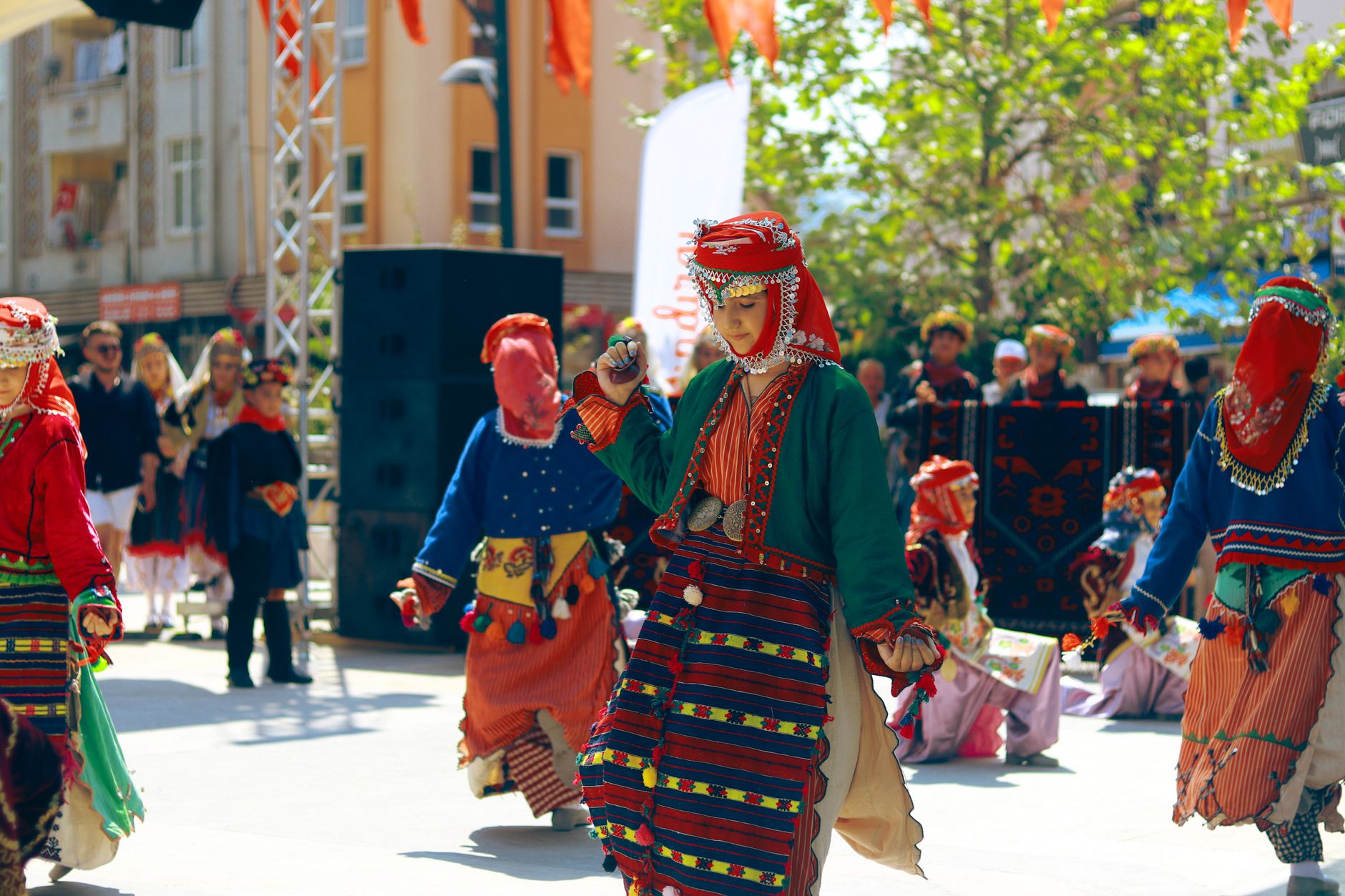Mayıs ayında Anadolu'da geleneksel festivaller rehberi Mayıs ayında Anadolu'da geleneksel festivaller rehberi
