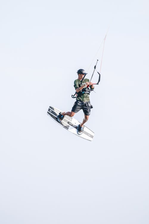 Photos gratuites de air, faire du wakeboard, haut