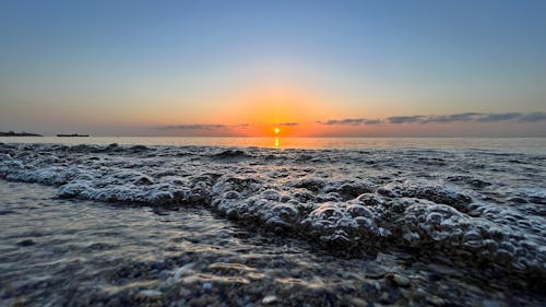 Ingyenes stockfotó kora reggeli napkelte a tengeren, korai napkelte, Napkelte témában