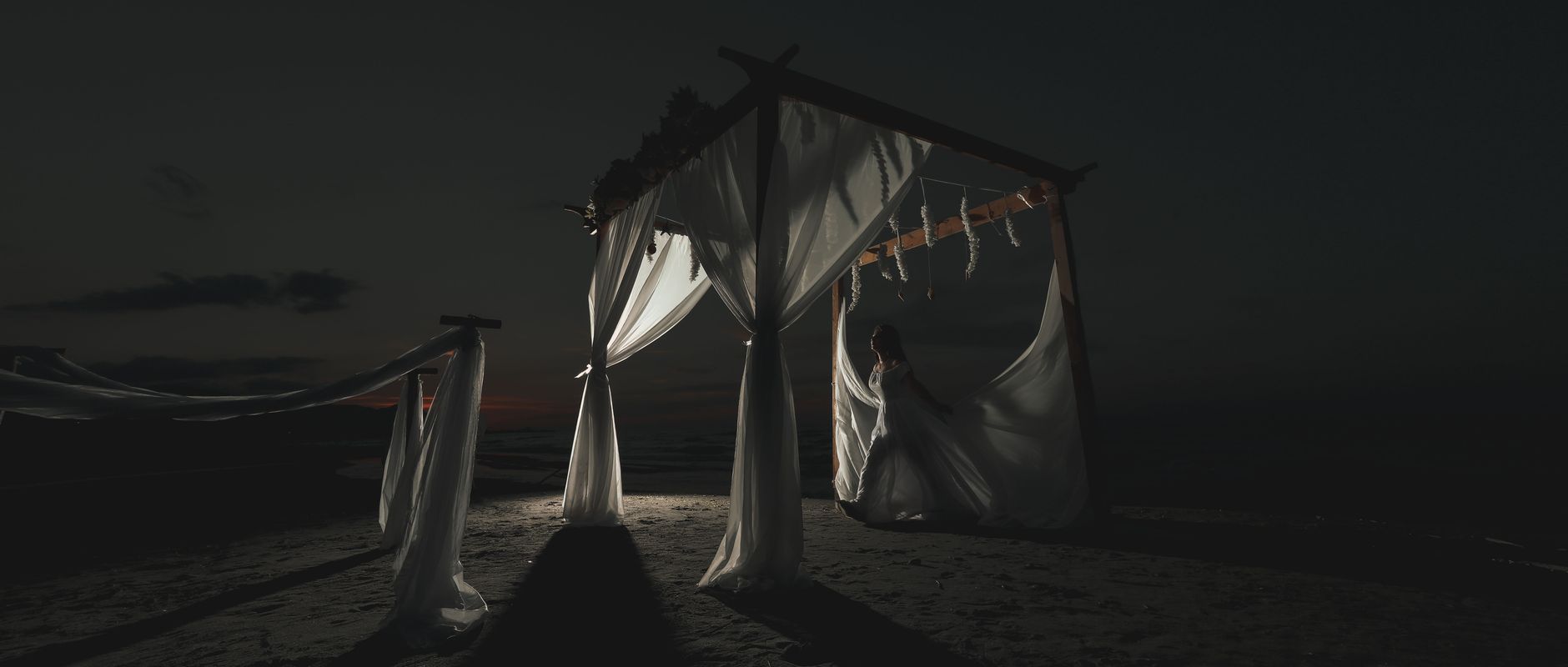 Elevate Your Vows: Why an Unplugged Ceremony Is Essential for Timeless Cinematic Wedding Films