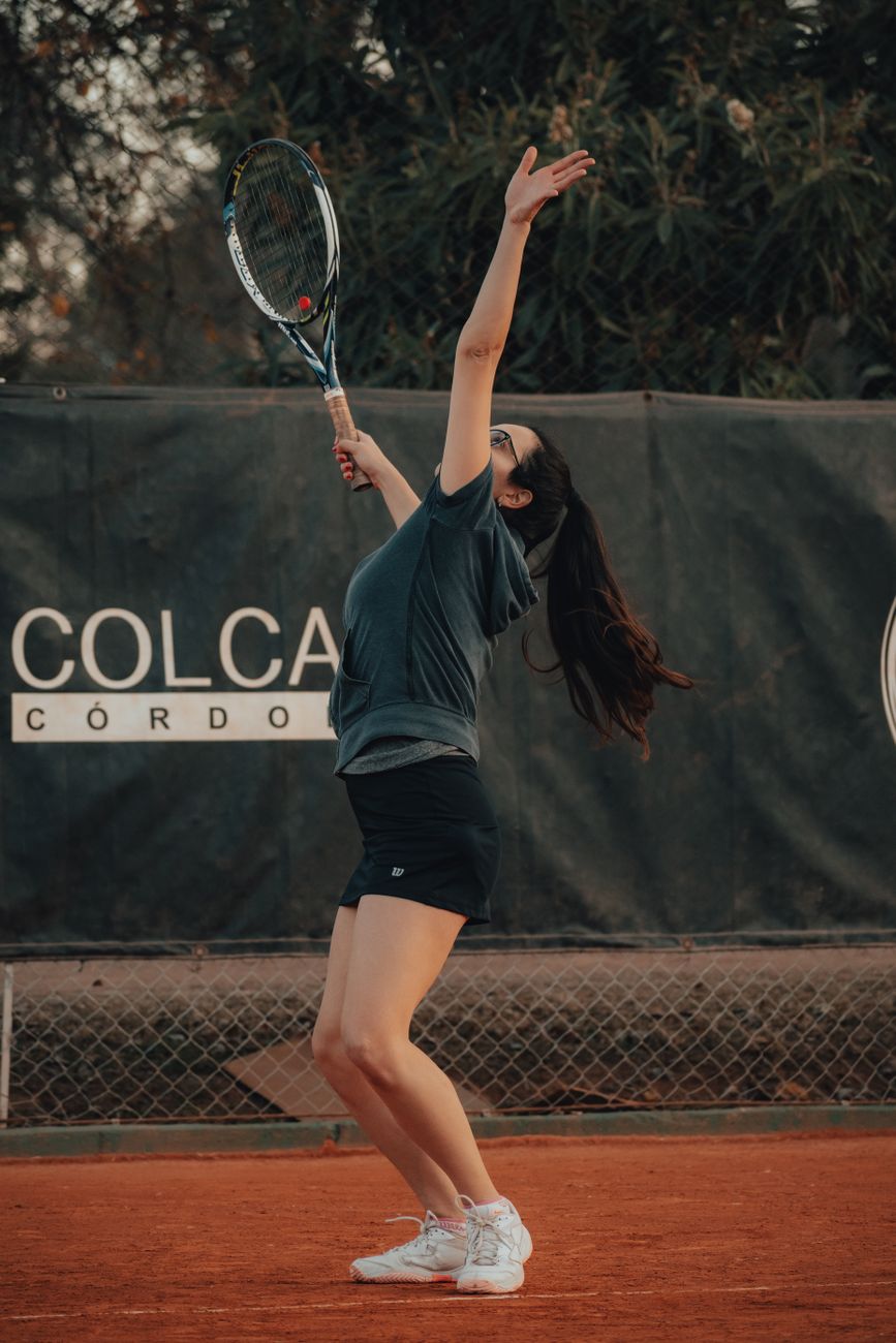 Jamie Murray în timpul unui meci de tenis, în acțiune pe teren Jamie Murray în timpul unui meci de tenis, în acțiune pe teren