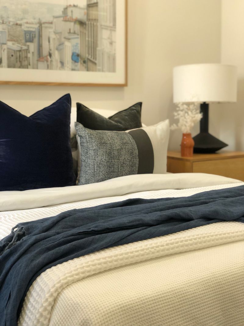 Low Platform Bed Small Room