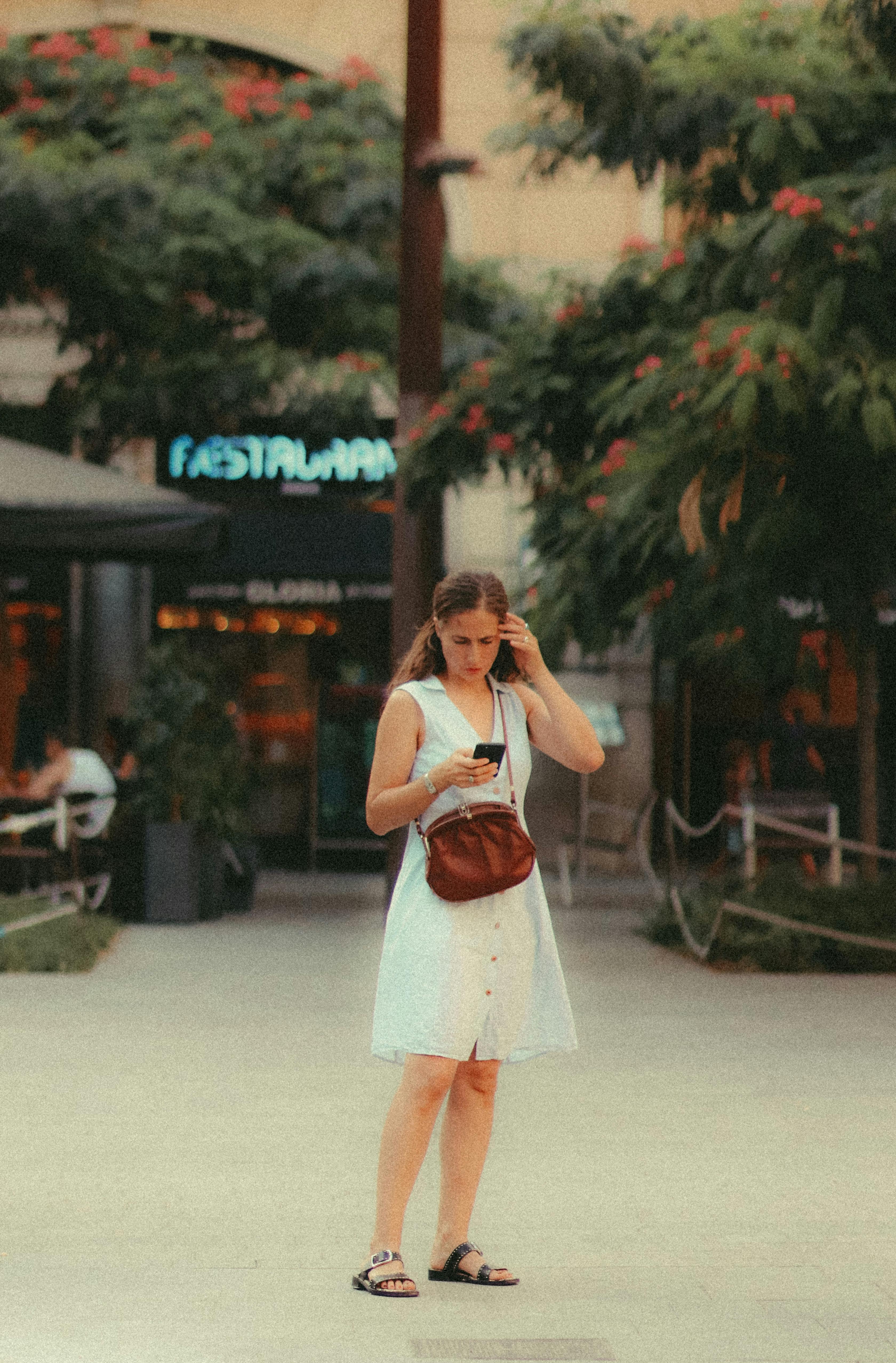 Checking Phone Photos, Download The BEST Free Checking Phone Stock ...