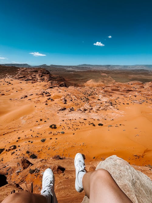 人, 垂直拍摄, 沙漠 的 免费素材图片