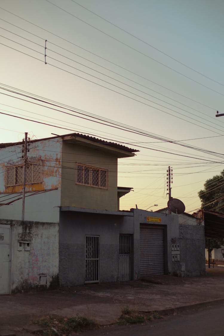 Shabby Houses By The Roadside 