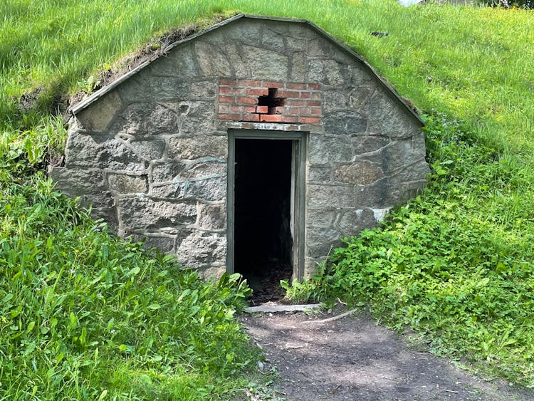 Cross Over Entrance To Place Under Ground