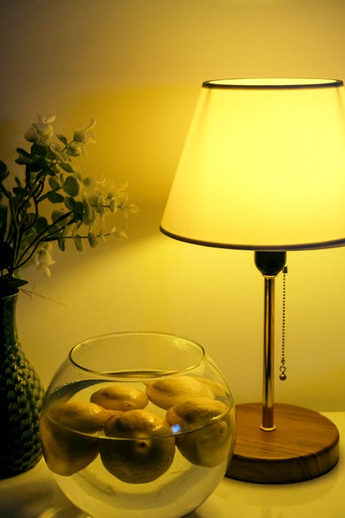 과일, 노란색 배경, 램프의 무료 스톡 사진