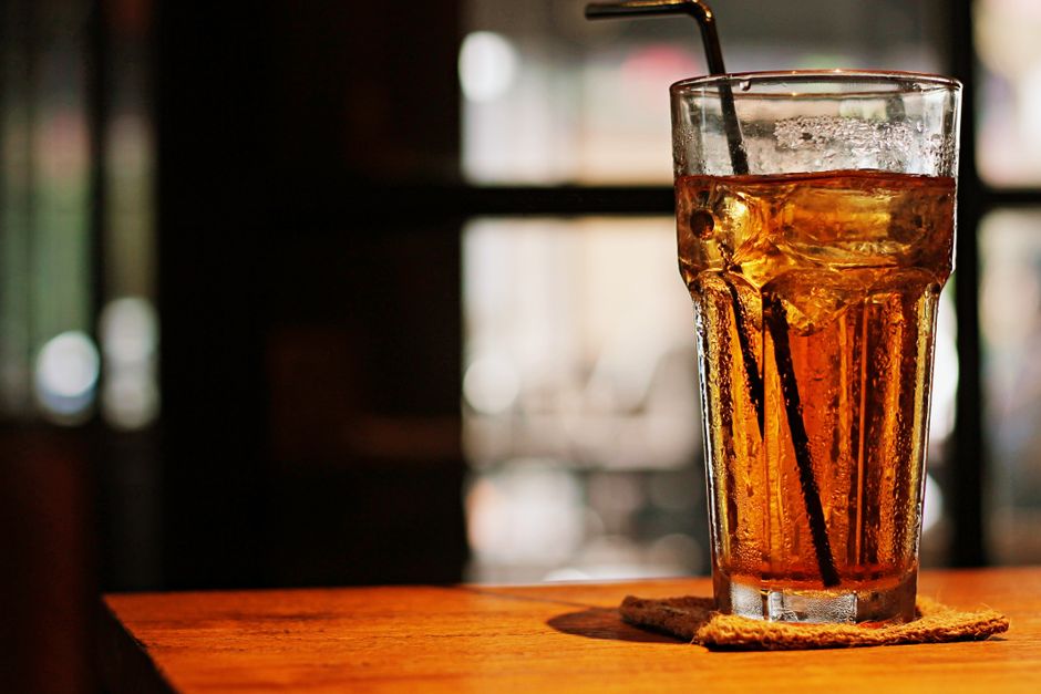 Teh Tarik: Lebih dari Sekadar Minuman, Sebuah Seni Teh Tarik: Lebih dari Sekadar Minuman, Sebuah Seni