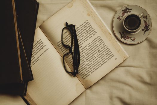 Libro Abierto