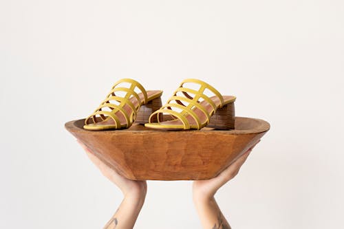 Gratis Fotos de stock gratuitas de calzado, diseñar, sandalias Foto de stock