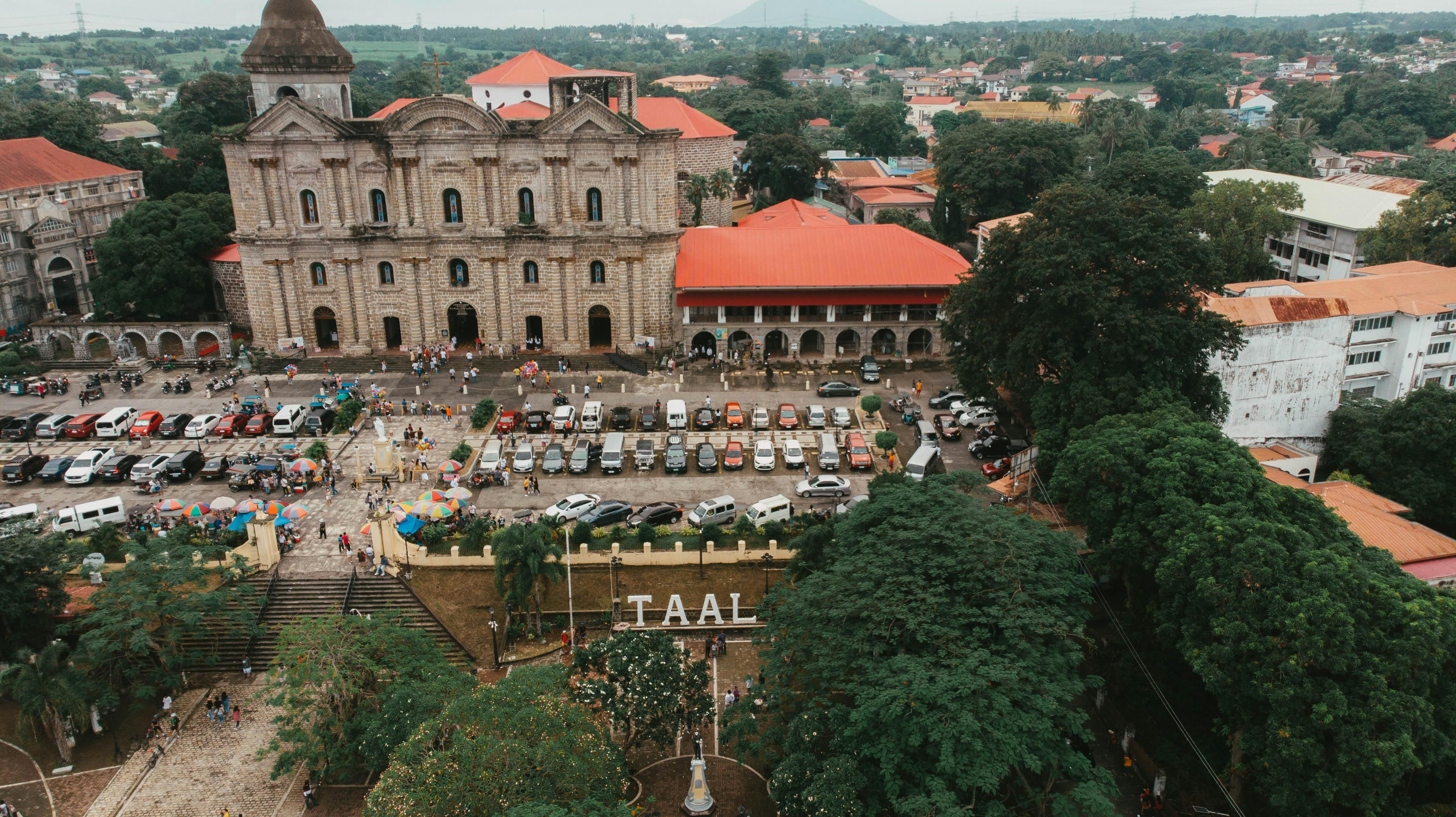 taal batangas