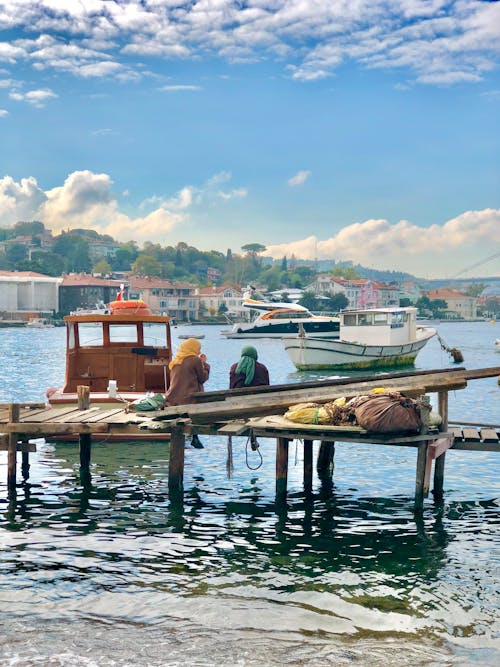 Darmowe zdjęcie z galerii z drewniany dok, jezioro, łodzie