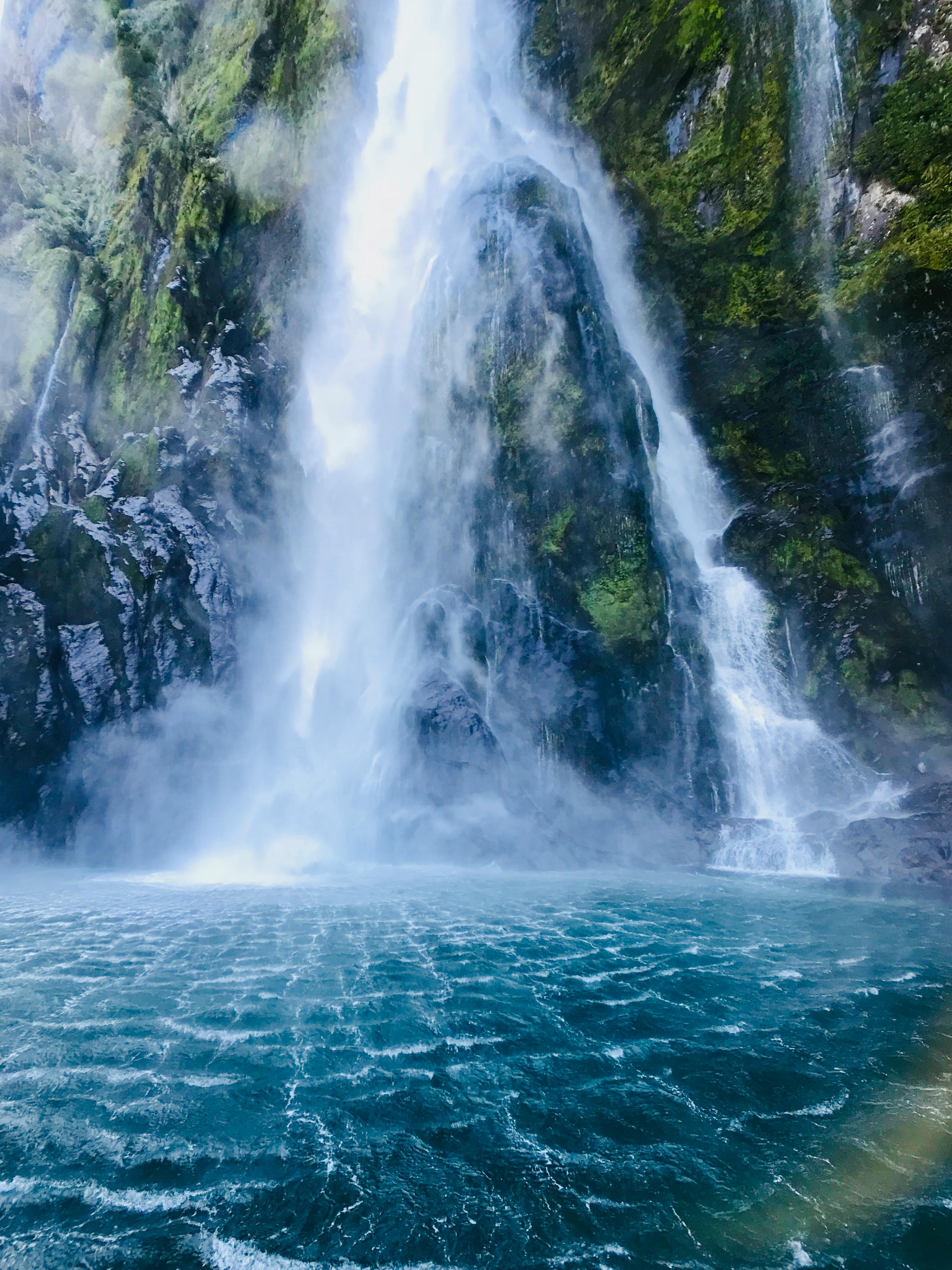 7,000+ Best Waterfall Photos · 100% Free Download · Pexels Stock Photos
