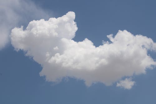 Gratis stockfoto met blauwe lucht, cloudscape, witte wolken