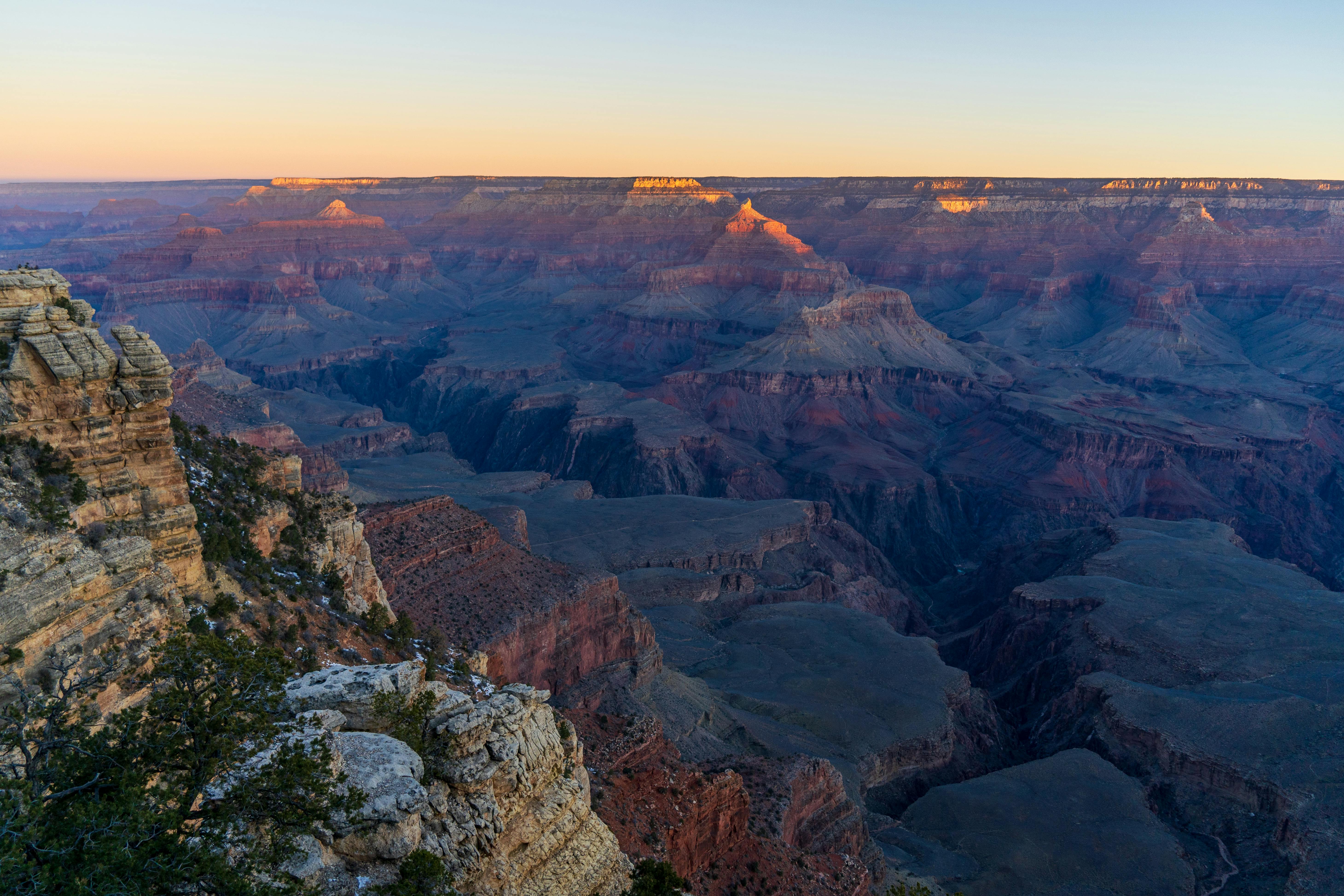 What nationality are the biggest gamblers?