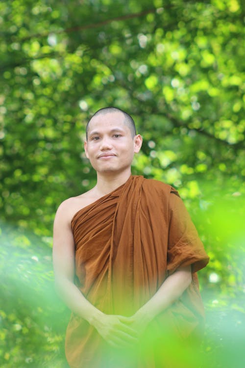 Gratuit Imagine de stoc gratuită din bărbat asiatic, budist, călugăr Fotografie de stoc