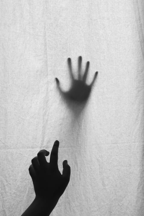 Безкоштовне стокове фото на тему «Привид, руки, тінь»