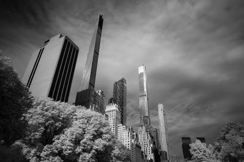 Gratis stockfoto met architectuur, bewolkte lucht, binnenstad