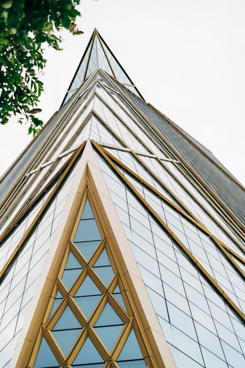 Photos gratuites de Bangkok, bâtiment en verre, ciel blanc