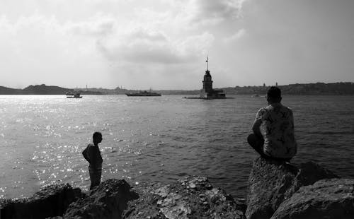 Men on a Rocky Shore with a View of the Maiden's Tower