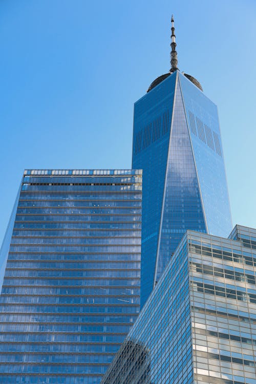 Kostenloses Stock Foto zu blauer himmel, ein world trade center, gebäude