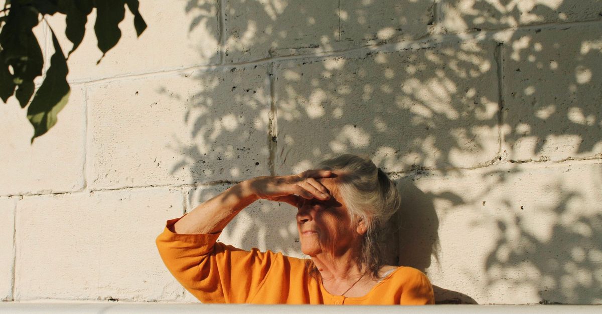 Γιατί βγάζω κρύο ιδρώτα όταν νιώθω έντονη ναυτία;