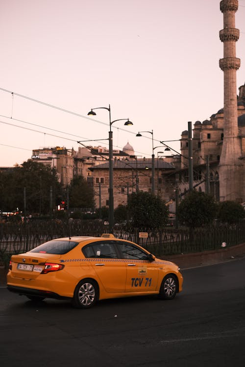 アスファルト, シティ, タクシーの無料の写真素材