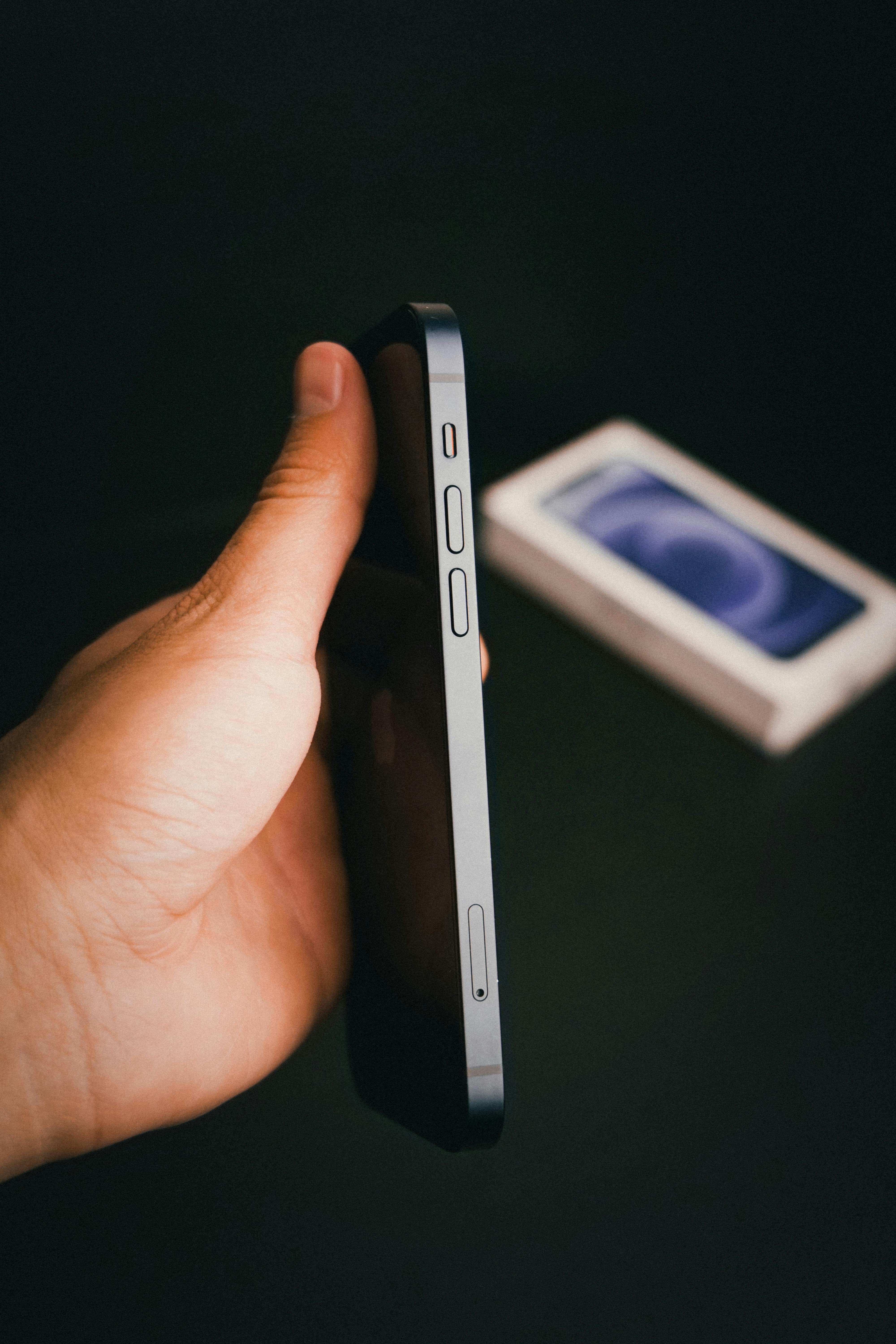 郭明錤否認屏下指紋！可折疊iPhone側邊Touch ID強勢回歸
