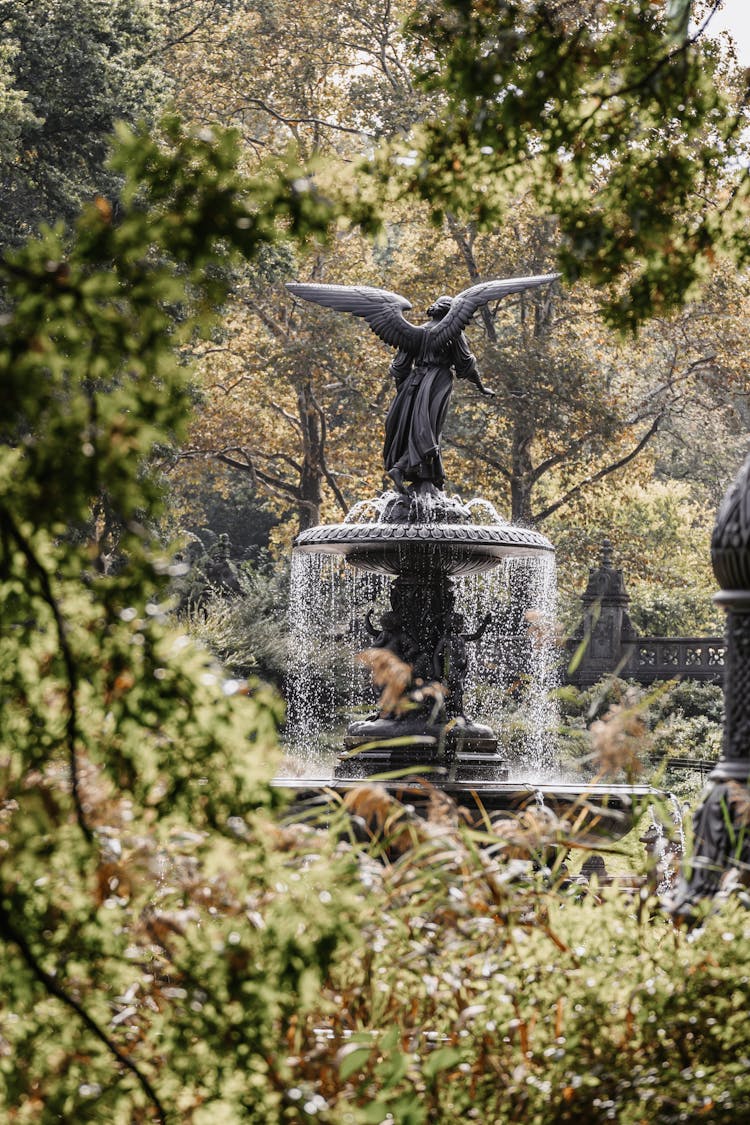 A Fountain At The Bethesda Terrace In New York