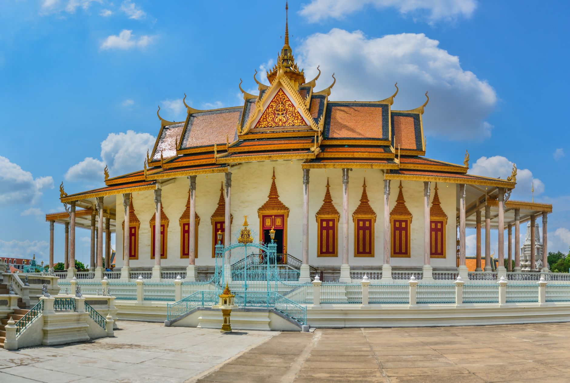 Popular sights in Eastern Cambodia Landmarks in Eastern Cambodia