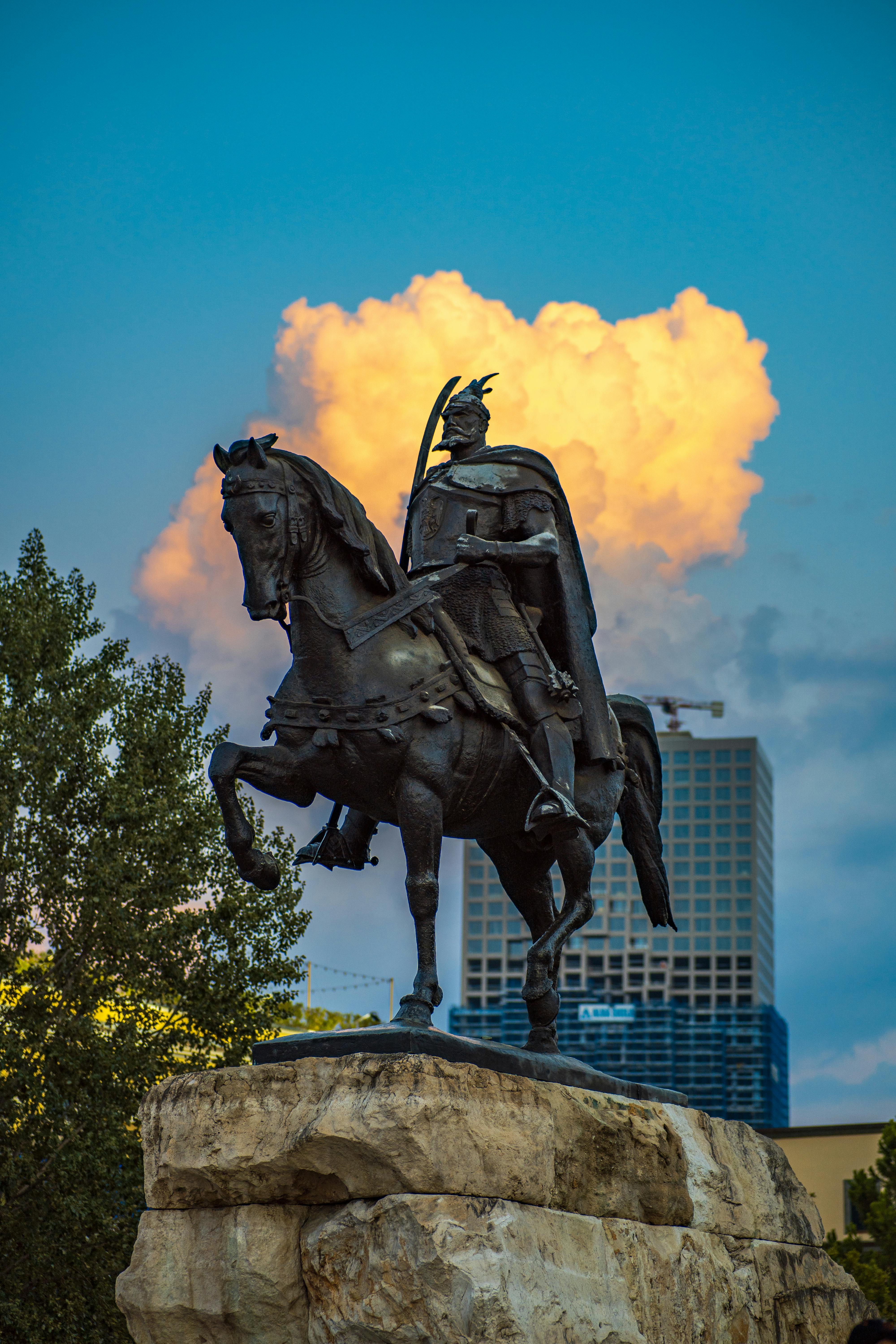 Photo by Ardit Mbrati