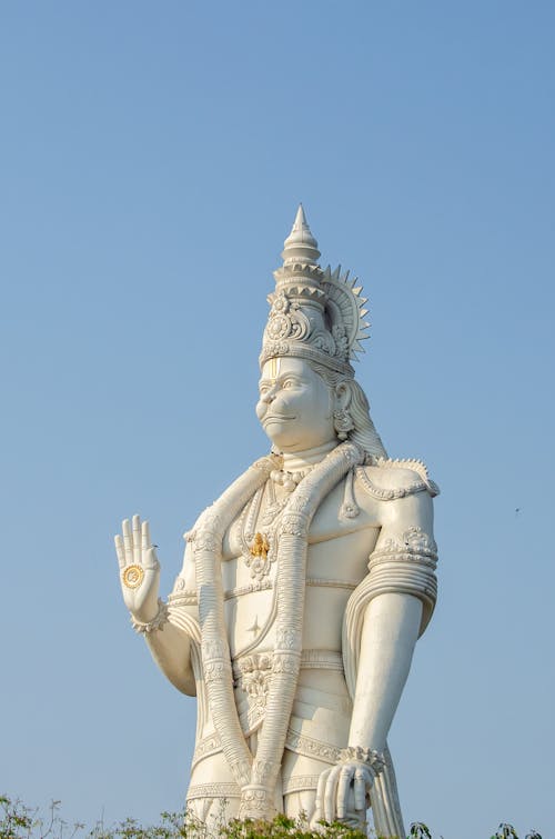 Free Lord Hanuman Statue at Paritala Anjaneya Temple in Kanchikacherla, India Stock Photo