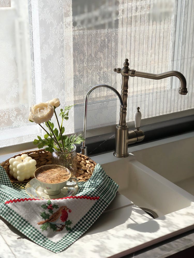 Farmhouse Style Kitchen Sink 