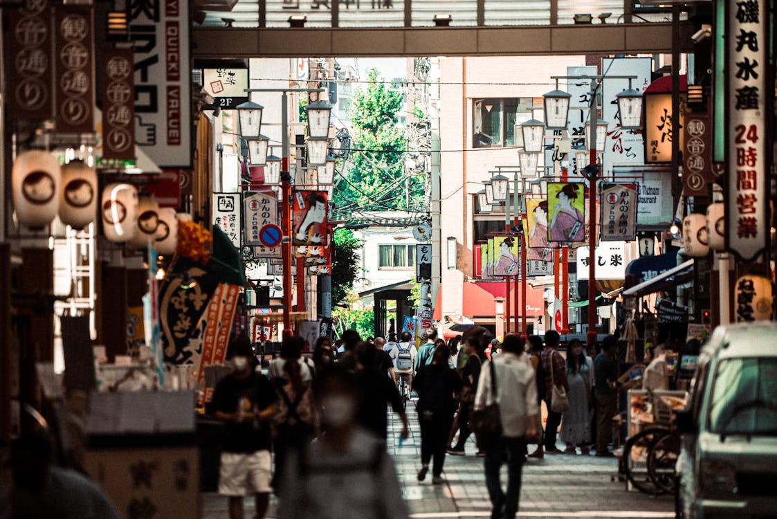 Asakusa terkenal dengan tempat akomodasi bagi para turis