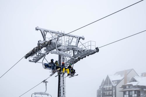бесплатная Бесплатное стоковое фото с горнолыжный подъемник, зима, лыжи Стоковое фото