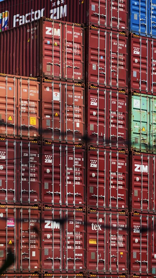 Fotos de stock gratuitas de amontonados, carga, contenedores marítimos