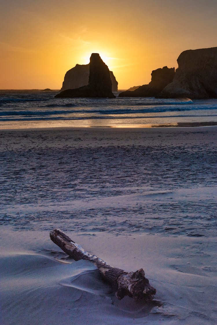 Bandon Beach In Oregon During Sunset