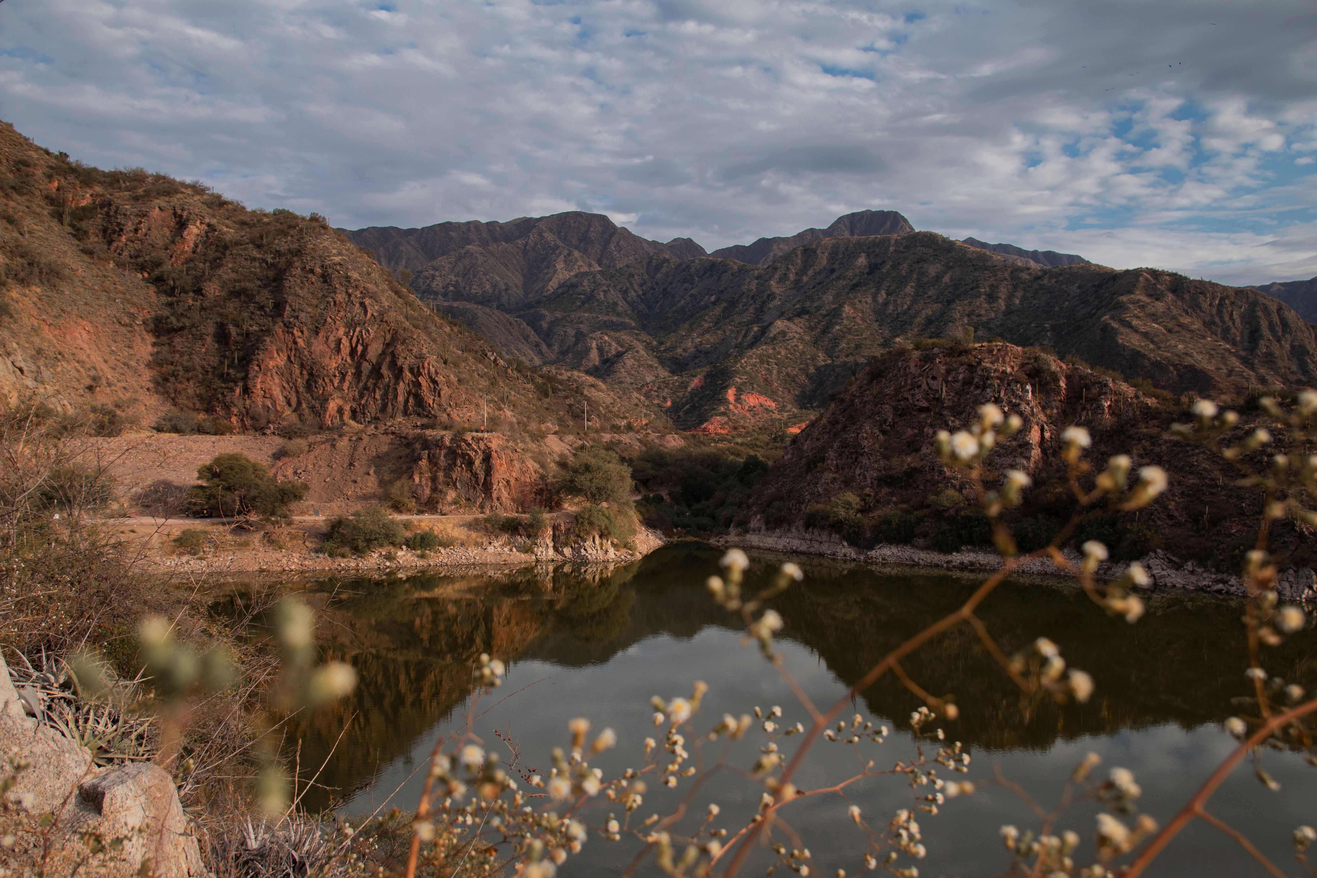 Beautiful scenic view of the mountains and water in La Rioja, Argentina.