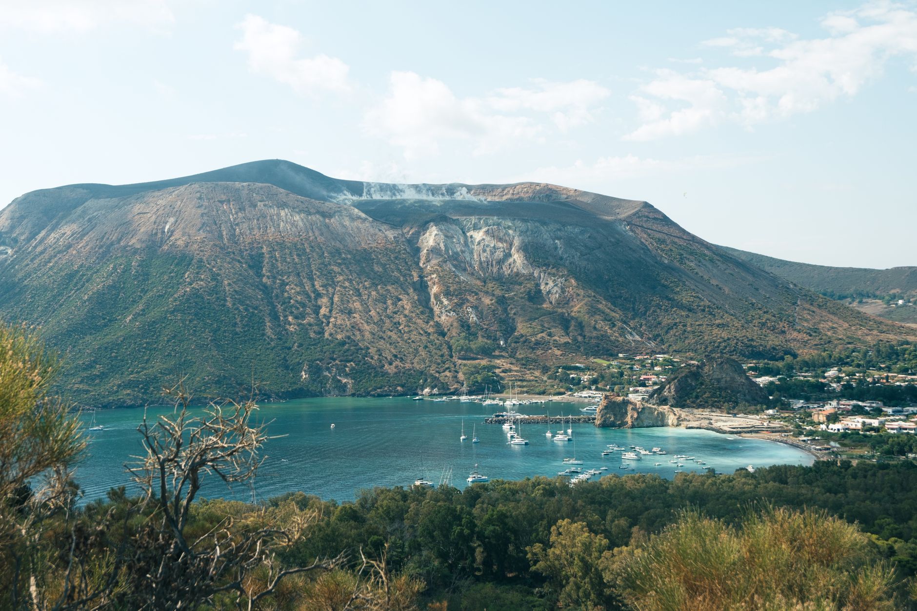 Popular sights in Isola Vulcano Landmarks in Isola Vulcano