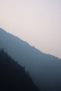 Forested ridge in haze, Matt Richmond on Pexels