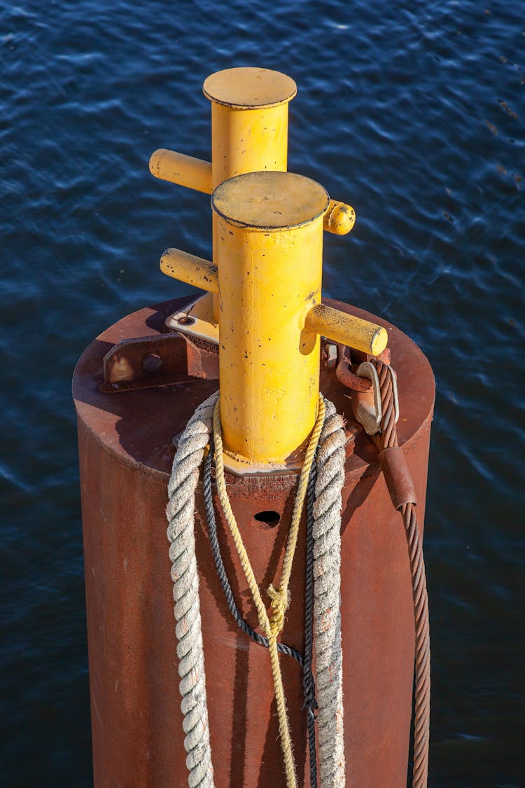 Moor Rope In A Metal Cleat