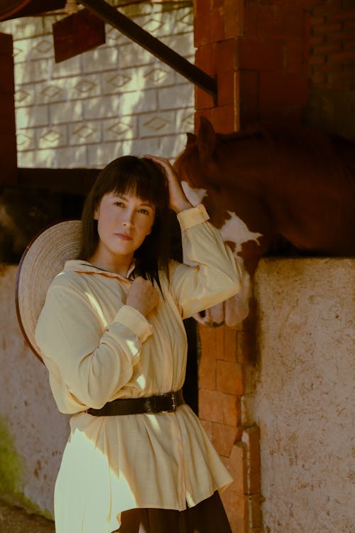 Δωρεάν στοκ φωτογραφιών με άλογο, γυναίκα, μεξικάνικο στιλ