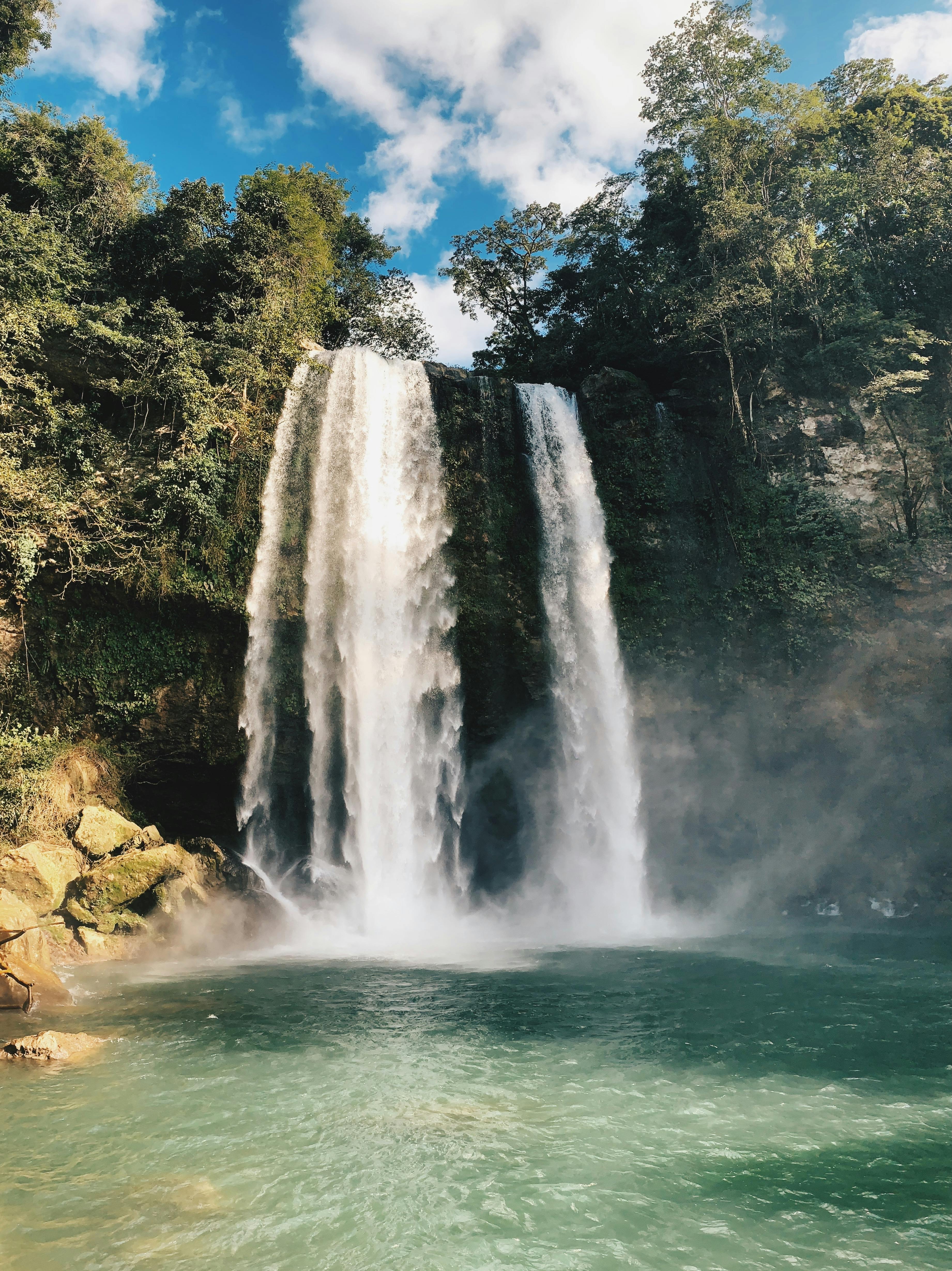 Aventura y Naturaleza: Las Cascadas Top de El Salvador