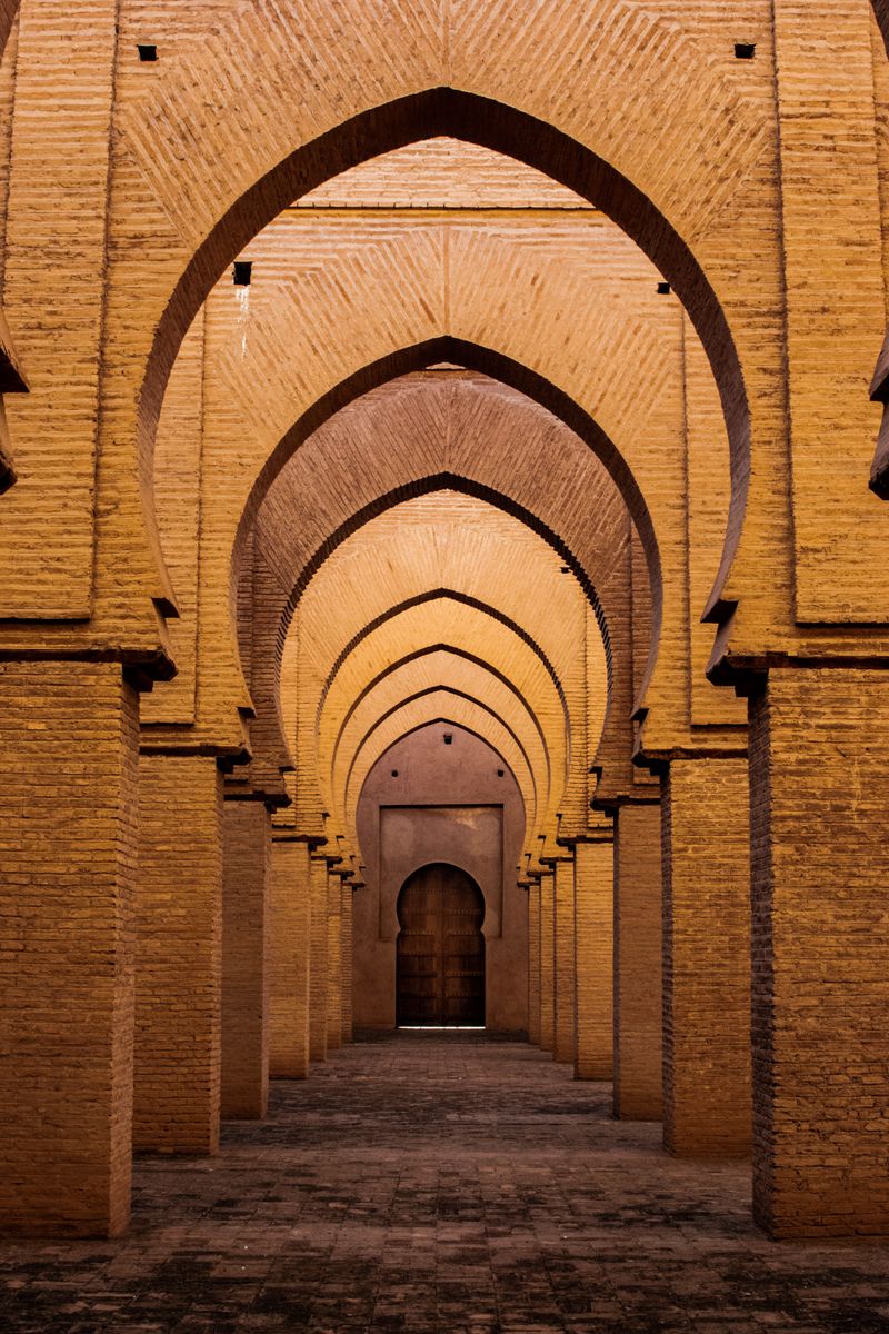 Horseshoe arch narrow corridor Morocco